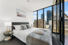 City Escape Realm 1 BR Apt Wi-Fi Pool Gym SPA, Adelaide